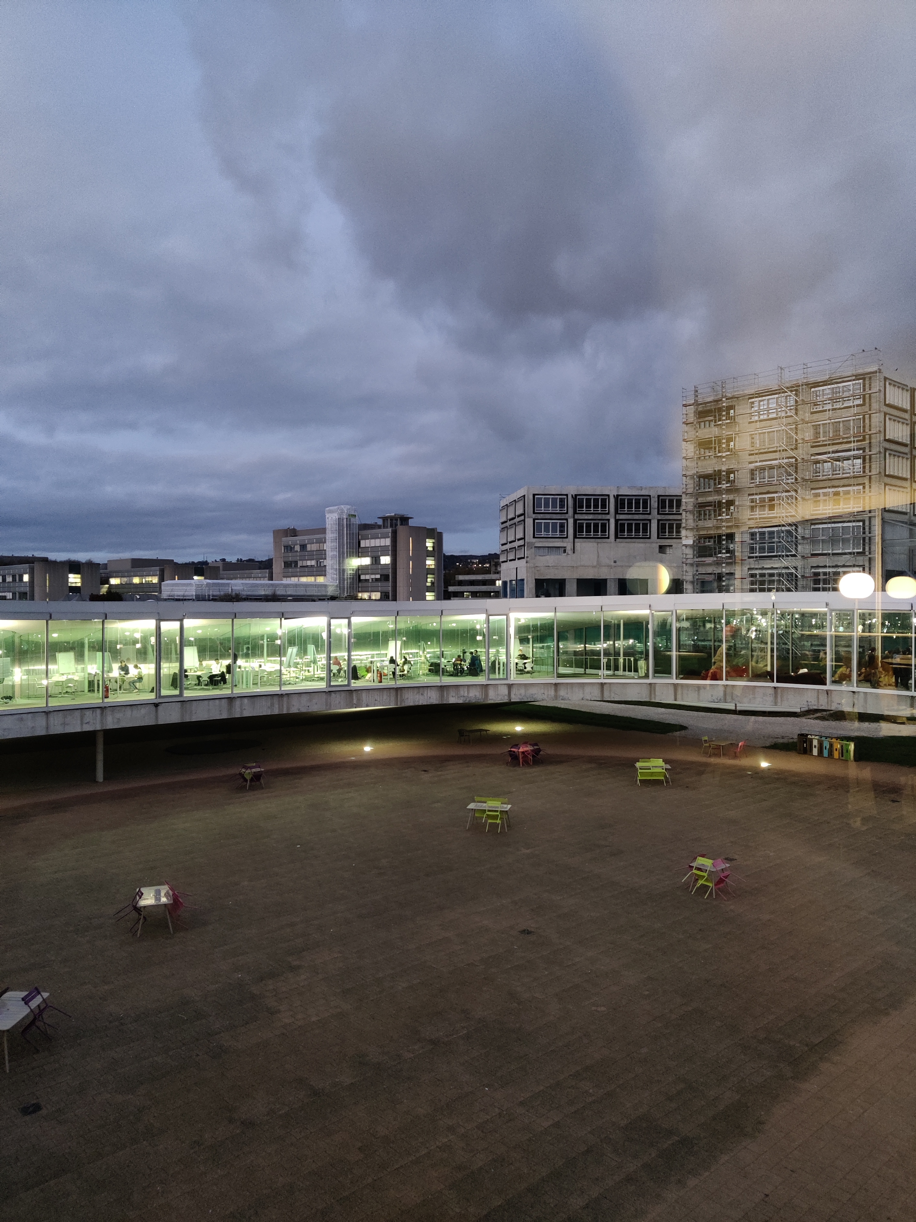 Rolex Learning Center 2